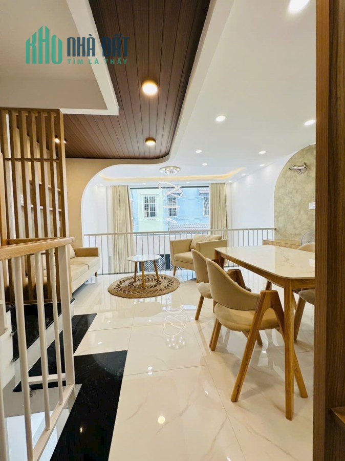Bán nhà Tân bình -HXT - Nhà mới đẹp -Dt 43 m2 - Giá chỉ 10,8 tỷ Tl