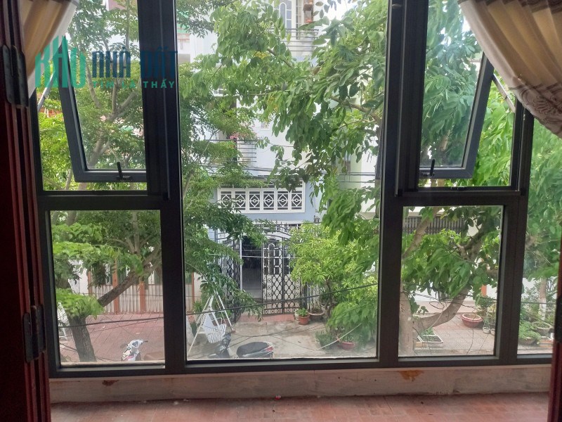 NHÀ ĐẸP 4 TẦNG LÔ GÓC MT HẢI CHÂU KIÊN CỐ - ĐƯỜNG RỘNG - KINH DOANH ĐỈNH