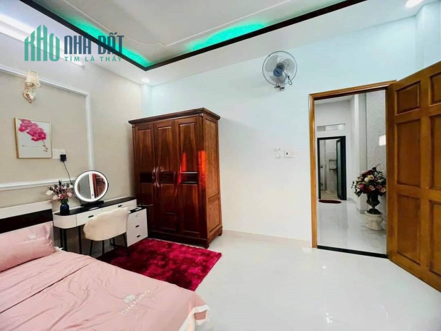 Bán nhà Gò Vấp sát Lotte Mart. 45m2, 5 tầng, oto ngủ trong nhà dưới 7 tỷ
