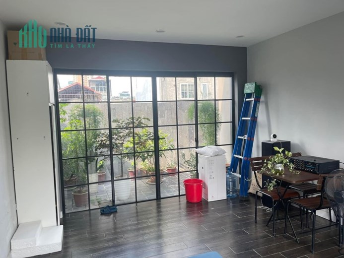 Cần bán nhà đẹp DT 65m2, MT 6.3m phố Tô Vĩnh Diện, giá 10 tỷ 5