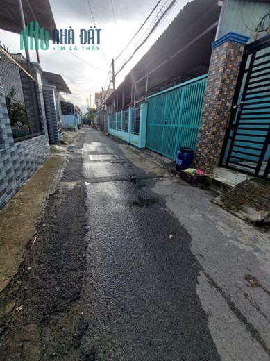 BÁN NHÀ HẺM XE TẢI  NGUYỄN THỊ TÚ - 74M2 NGANG 5.7M - NHĨNH 4 TỶ