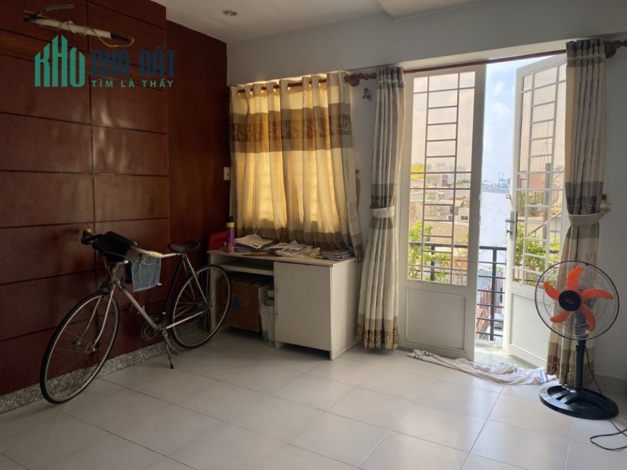 CHỈ 5 TỶ MUA ĐƯỢC NHÀ TT QUẬN 10 - ĐƯỜNG CMT8 - DT 40M2 - HẺM 3M , XE HƠI CÁCH 1 CĂN