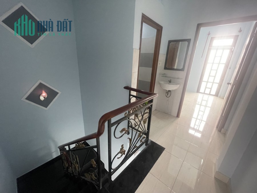 KINH TẾ YẾU , GIẢM NHANH 450TR - 38M2- SAU GIẢM  5 TỶ 050 - SƯ VẠN HẠNH QUẬN 10