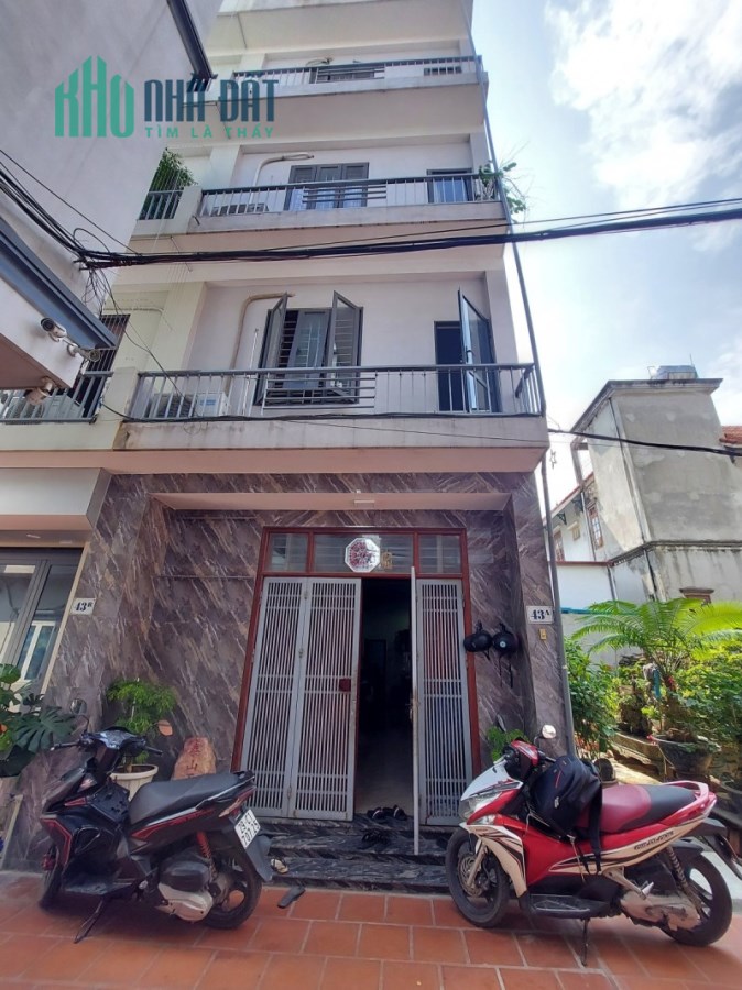 Bán nhà 5 tầng Ngọc Thụy,Long Biên 41m2 ,Mt 4.5m ,lô góc nhỉnh 4 tỷ