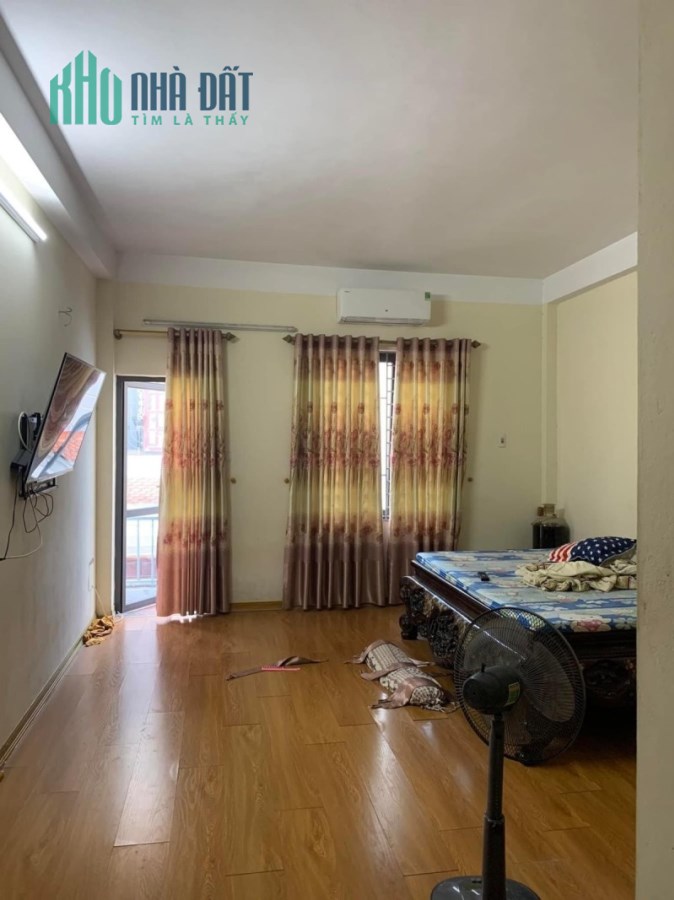 Bán nhà 5 tầng Ngọc Thụy,Long Biên 41m2 ,Mt 4.5m ,lô góc nhỉnh 4 tỷ