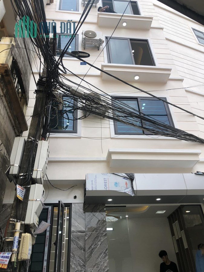 BÁN NHÀ NGÕ PHỐ PHƯƠNG MAI HN. NHÀ ĐẸP 5 TẦNG Ô TÔ ĐỖ CỬA NGÀY ĐÊM. GIÁ CHỈ NHỈNH 4 TỶ