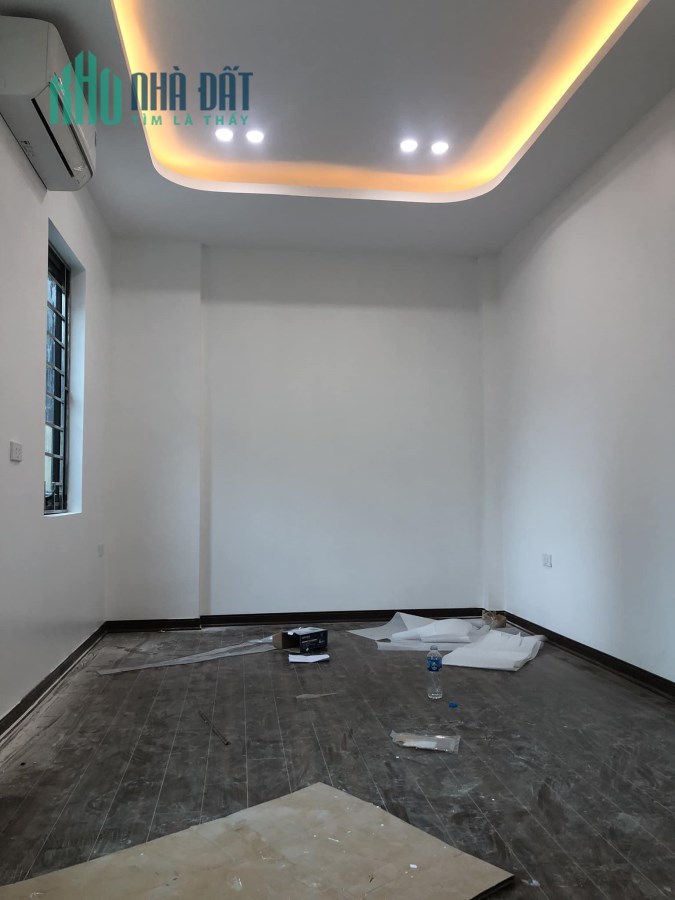 BÁN NHÀ NGÕ PHỐ PHƯƠNG MAI HN. NHÀ ĐẸP 5 TẦNG Ô TÔ ĐỖ CỬA NGÀY ĐÊM. GIÁ CHỈ NHỈNH 4 TỶ