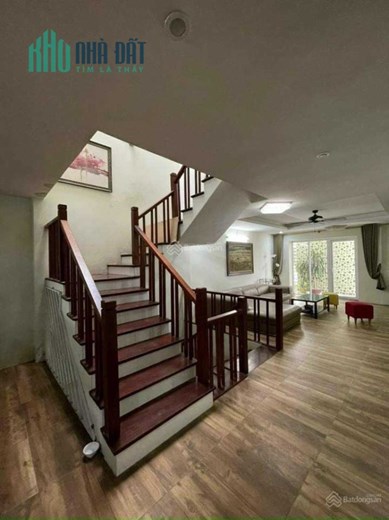 Bán nhà KĐT Vân Canh - Hoài Đức 110m2 x 4 tầng , tặng full nội thất, phân lô 3 ô tô tránh, view
