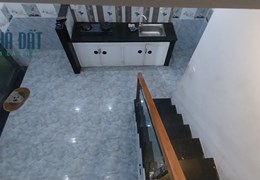 .Nhà Lý Thái Tổ 1.29 tỷ, 3 tầng, lô góc kiệt 2m, cách đường 78m
