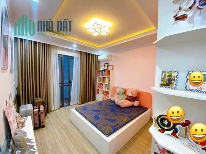 BÁN NHÀ PHỐ LẠC LONG QUÂN CHỈ 50M RA HỒ TÂY RA ÔTÔ ĐẬU ĐỖ NGÀY ĐÊM - DT: 55M2 4TẦNG - MT 4M - 4