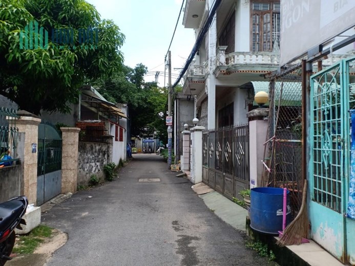 HÀNG NGỘP:
BIỆT THỰ 3 TẦNG HẺM Ô TÔ LÊ THỊ HOA BÌNH CHIỂU – KHUÔN VIÊN 150M2, GIÁ CHỈ HƠN 6 TỶ.