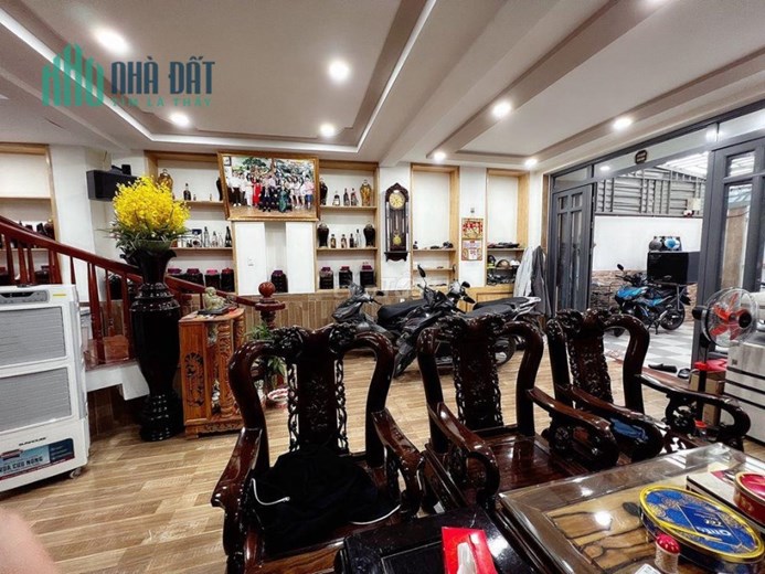 HÀNG NGỘP:
BIỆT THỰ 3 TẦNG HẺM Ô TÔ LÊ THỊ HOA BÌNH CHIỂU – KHUÔN VIÊN 150M2, GIÁ CHỈ HƠN 6 TỶ.