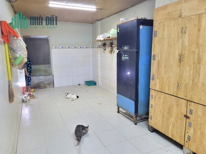 Bán nhà Hà Tôn Quyền P4 Q11 HXH Gần mặt Tiền Đường khu BB 3 tầng 2 PN