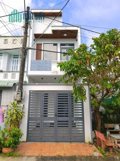 CHO THUÊ NHÀ LẦU MỚI 100% TUYỆT ĐẸP, THIẾT KẾ HIỆN ĐẠI, KDC ĐIỆN LỰC