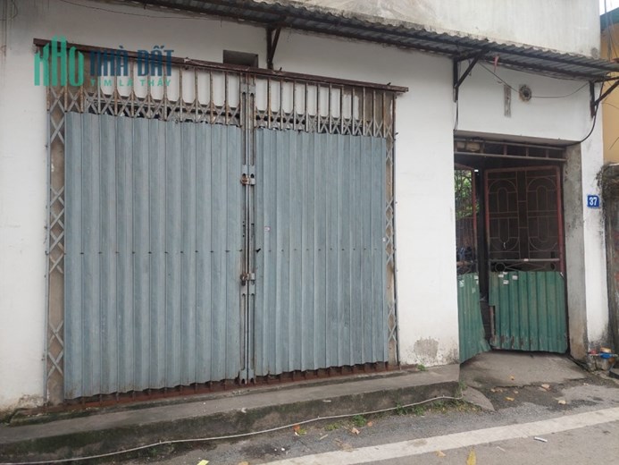 Bán đất có nhà c4 Phú Diễn ô tô đỗ cổng, ngõ thông bàn cờ,  gần  ĐH Tài Nguyên Môi Trường, gần 40m,