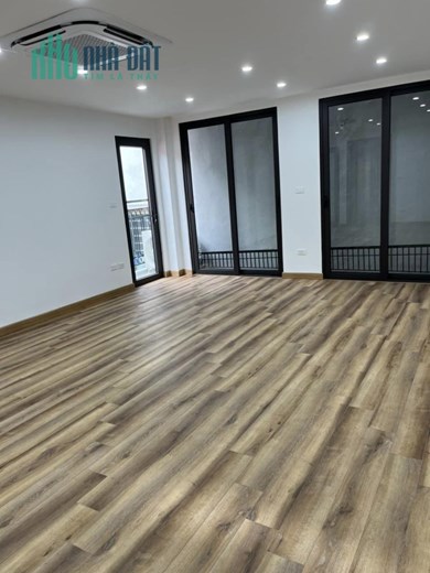 Cho thuê nhà phố Trần Quang Diệu ,90 m2 x 7 tầng 1 hầm , giá 100tr