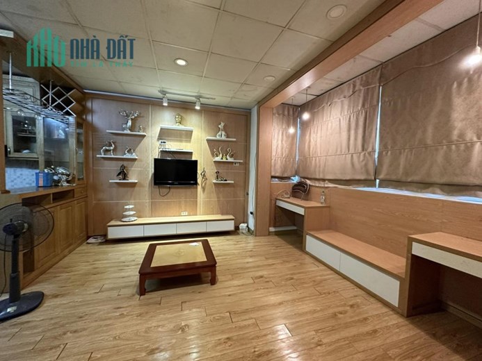 Nhà ngõ 108 Lò Đúc, 39m2, 4T, MT8.4m, 11.8tỷ, ô tô, KD, 200Tr/N, 0977097287