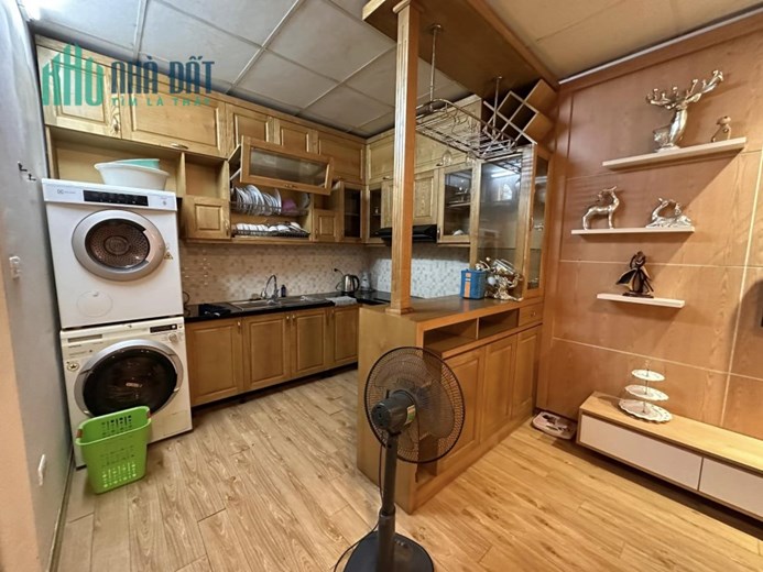 Nhà ngõ 108 Lò Đúc, 39m2, 4T, MT8.4m, 11.8tỷ, ô tô, KD, 200Tr/N, 0977097287