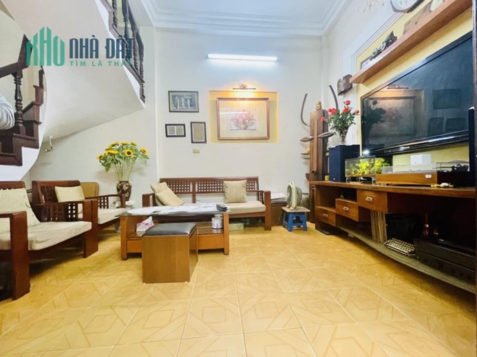 Bán nhà Yên Lạc 44m2, 4T, MT 8m, 5.4tỷ, 1 nhà ra phố, an ninh tốt, 0977097287