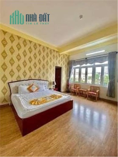 CHÍNH CHỦ Cần Bán Khách Sạn 5 Tầng Trung Tâm TP Tại Phường Ngô Mây, Thành phố Quy Nhơn, Bình Định
