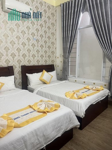 CHÍNH CHỦ Cần Bán Khách Sạn 5 Tầng Trung Tâm TP Tại Phường Ngô Mây, Thành phố Quy Nhơn, Bình Định