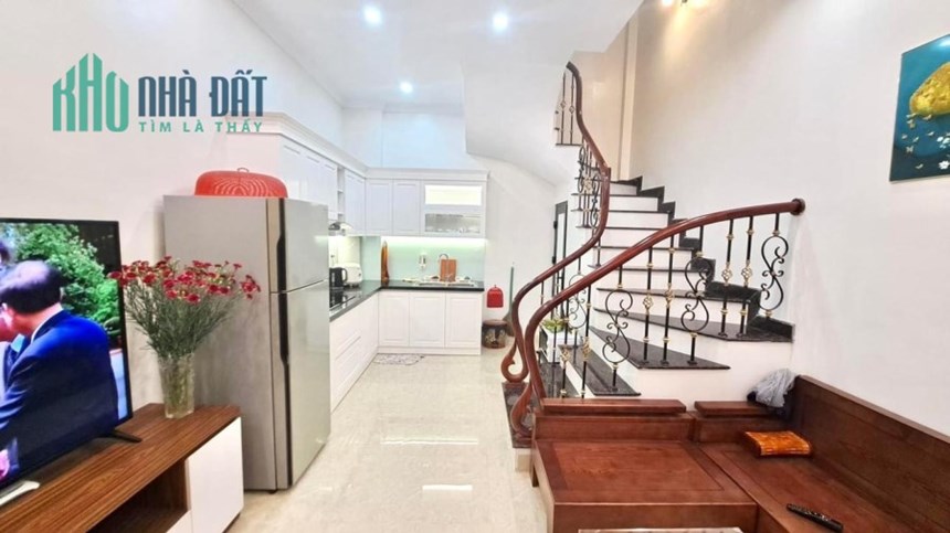 HỢP LÝ QUÁ, NHÀ TÂN TRIỀU, TRIỀU KHÚC, 35m, FULL ĐỒ, NHÀ ĐẸP, 4.4 TỶ