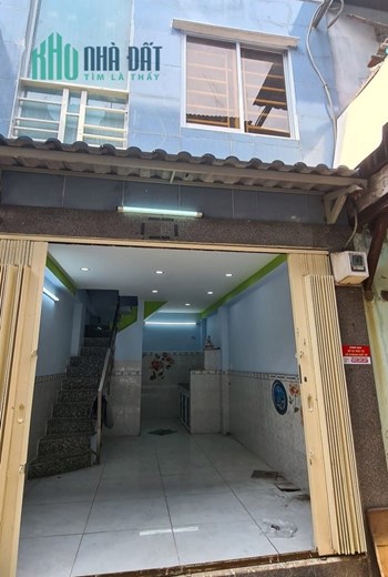 Chỉ 2.6 tỷ TL, nhà 3 tầng 2PN, Sát mặt tiền, Lê Thị Bạch Cát, Quận 11.