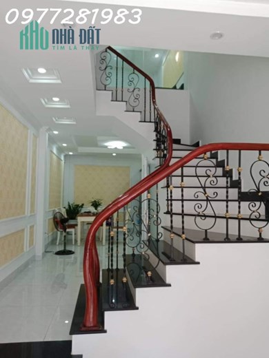 CẮT LỖ NHÀ 2 TẦNG LAI XÁ, LÔ GÓC, Ô TÔ NGÕ THÔNG, GIÁ 2.X TỶ