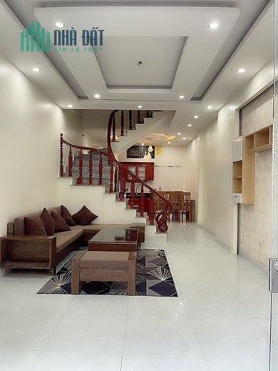 Bán nhà phố Kiều Sơn diện tích 48m 3 tầng GIÁ 2.45 tỉ ô.tô tận cửa