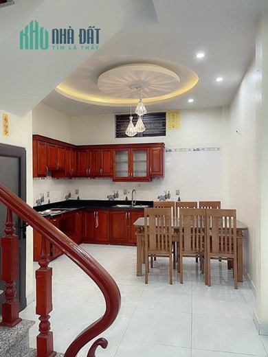 Bán nhà phố Kiều Sơn diện tích 48m 3 tầng GIÁ 2.45 tỉ ô.tô tận cửa