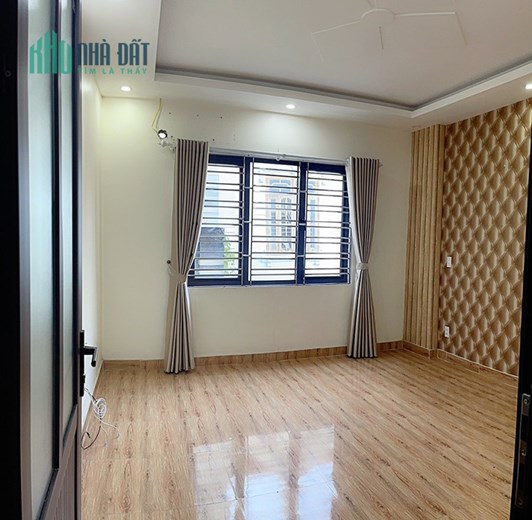 Bán nhà phố Kiều Sơn diện tích 48m 3 tầng GIÁ 2.45 tỉ ô.tô tận cửa