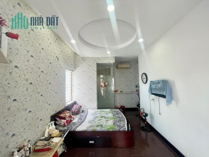 KHU HIẾM NHÀ BÁN - Q5F5-SỔ NỞ HẬU - SÁT MẶT TIỀN