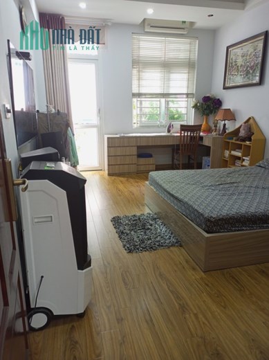 Bán nhà Tây Sơn 36m2 4 tầng, ngõ 3 gác đua, full nội thất, 4,2 tỷ