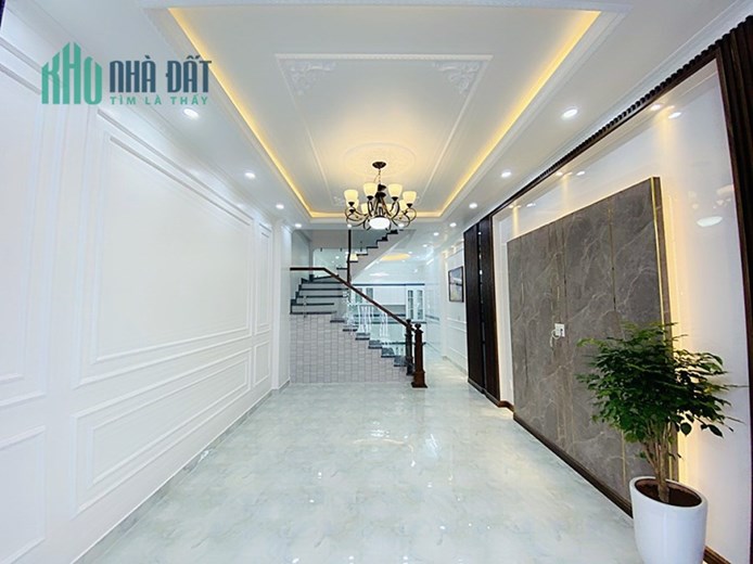Bán nhà phố Thiên Lôi 59m 4 tầng sân cổng mới GIÁ 4.95 tỉ gần Hoàng Huy