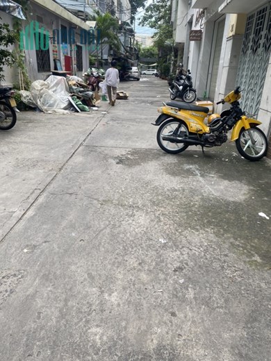 HẺM 8M 1 TRỤC  - KHU KO CÓ NHÀ BÁN -5 TẦNG .