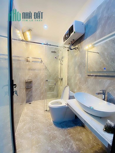 Bán nhà xây mới ngõ ô.tô 56m 4 tầng GIÁ 5 tỉ phố Thiên Lôi gần Hoàng Huy