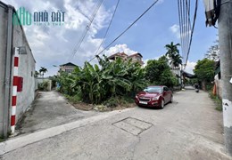 BÁN ĐẤT TẶNG NHÀ C4(2 PHÒNG NGỦ,CỰC RỘNG) , Ô TÔ 7 CHỖ VÀO ĐẤT.. DT 130 M2 CHỈ NHỈNH 2 TỶ TẠI_ LONG