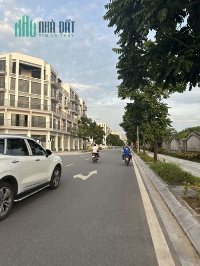 Chính chủ bán Shophouse mặt đường Chu Văn An cực VIP tại The Manor Central Park