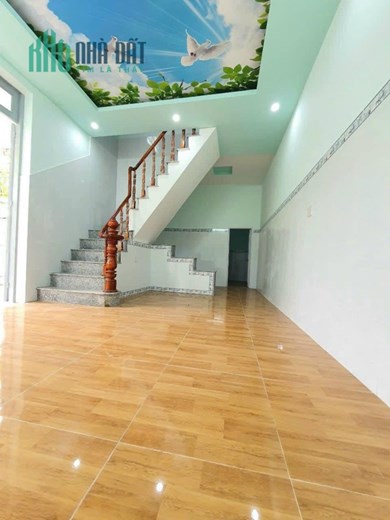 CẦN BÁN NHÀ VỊ TRÍ ĐẸP GIÁ RẺ NHẤT KHU VỰC.