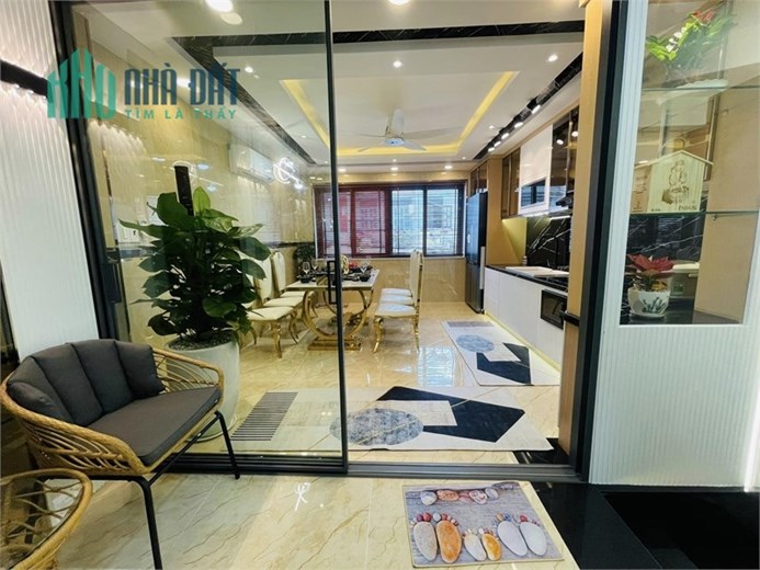 Giảm 5 tỷ! Siêu Phẩm Phạm Văn Chiêu, Gò Vấp –  6 tầng thang máy, tặng nội thất.