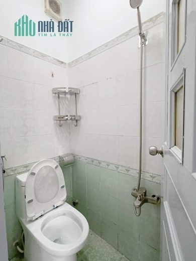 TÂN BÌNH - XE HƠI NÉ  - 4 TẦNG ĐÚC BTCT - 5PN - Giá chỉ 4,6 tỷ