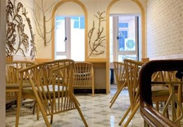 Cho thuê Nhà mặt phố kinh Vĩnh Hồ Đống Đa 25m2 x 5T
