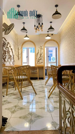 Cho thuê Nhà mặt phố kinh Vĩnh Hồ Đống Đa 25m2 x 5T