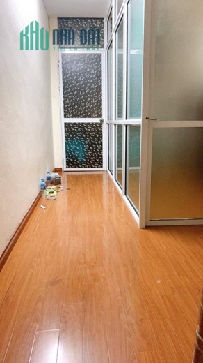 Cho thuê Nhà mặt phố kinh Vĩnh Hồ Đống Đa 25m2 x 5T