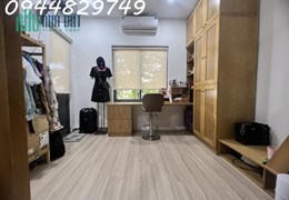 Sốc.. giá 1,470 tỷ còn bớt lộc, Ô tô đậu trước cửa. Nhà đẹp như hotel HÒA CƯỜNG BẮC, Hải Châu, Đà