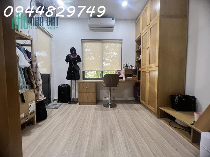 Sốc.. giá 1,470 tỷ còn bớt lộc, Ô tô đậu trước cửa. Nhà đẹp như hotel HÒA CƯỜNG BẮC, Hải Châu, Đà