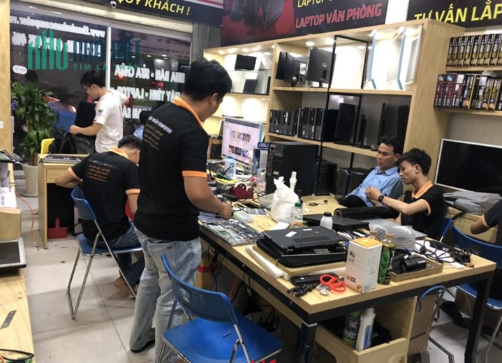 Nhà Mặt Tiền Cách Mạng Tháng Tám, Kinh Doanh, 72m2, 2 tầng, dưới 6 tỷ