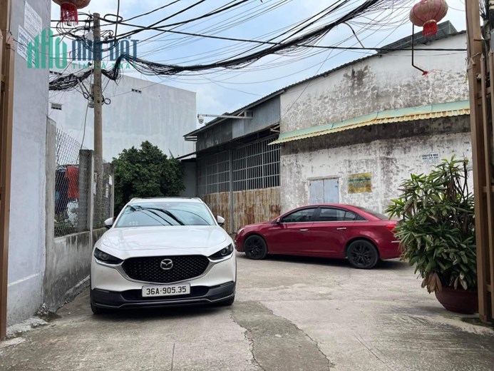 Nhà 2 mặt tiền hẻm 12 đường 339 DT 57m đúc 2 lầu giá tốt