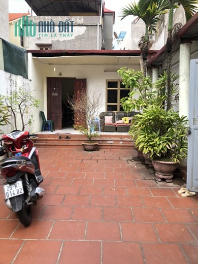 Bán đất phố Thạch Bàn, Gần phố, 65m2, mặt tiền 4,5m, già chỉ 5 tỷ.