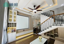 Tôi cần Bán nhà 3 tầng 3 mê Kiệt Ô TÔ THÁI THỊ BÔI